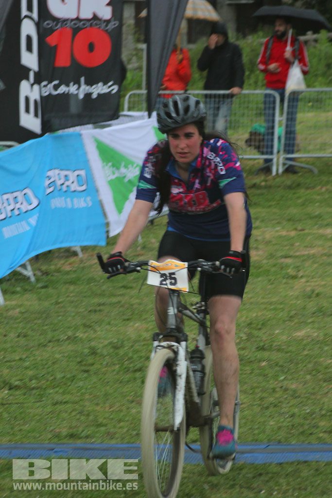 B-Pro MTB de la Mujer 2016, llegada