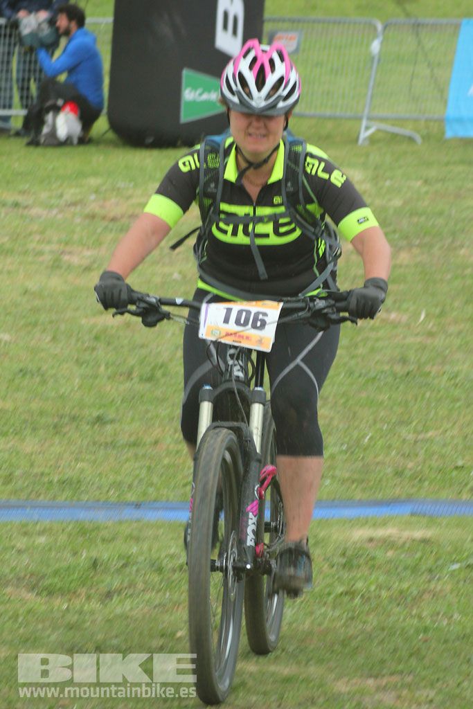 B-Pro MTB de la Mujer 2016, llegada