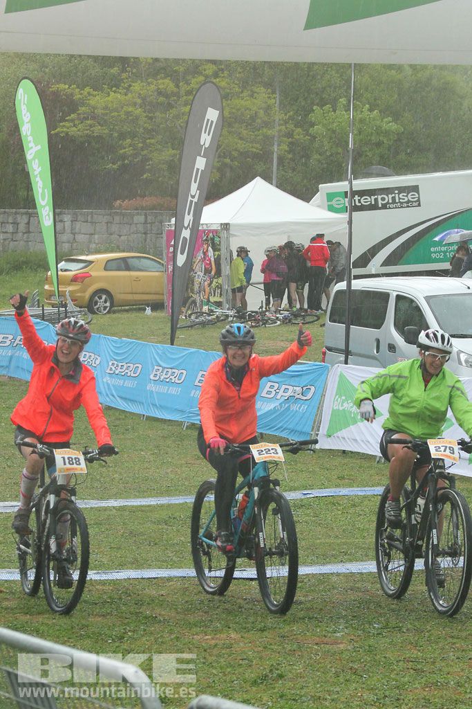 B-Pro MTB de la Mujer 2016, llegada