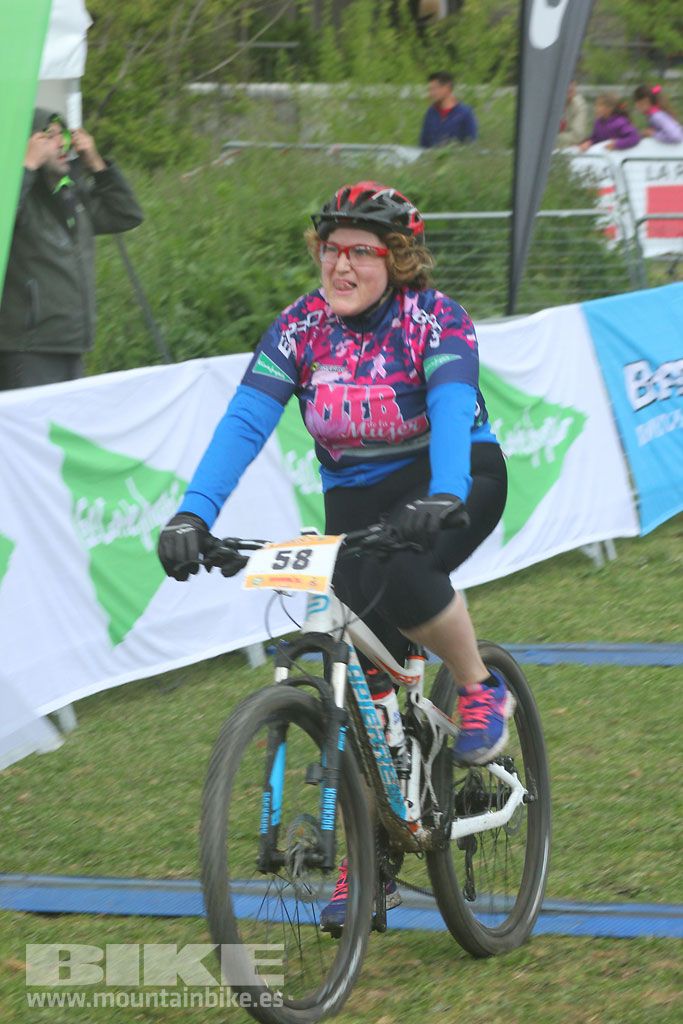 B-Pro MTB de la Mujer 2016, llegada