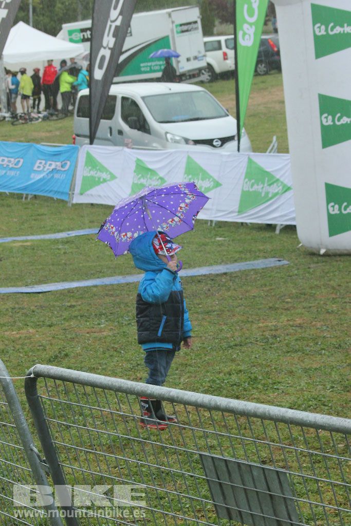 B-Pro MTB de la Mujer 2016, llegada