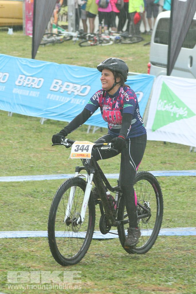 B-Pro MTB de la Mujer 2016, llegada