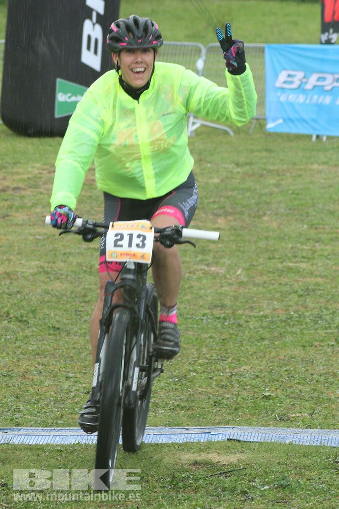 B-Pro MTB de la Mujer 2016, llegada