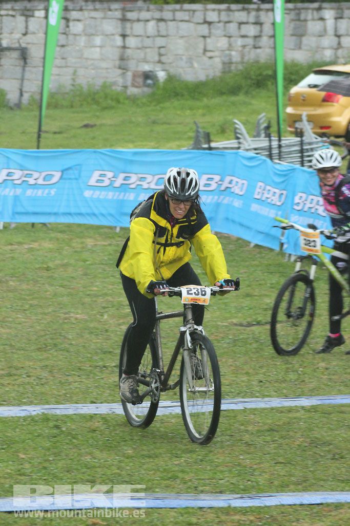 B-Pro MTB de la Mujer 2016, llegada