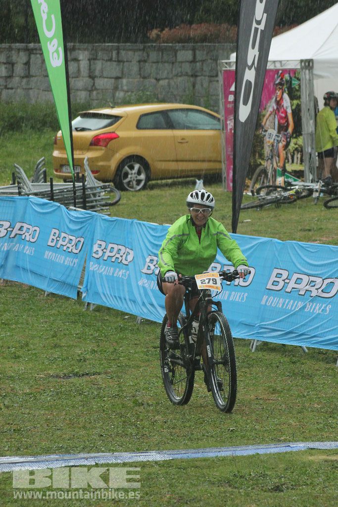 B-Pro MTB de la Mujer 2016, llegada