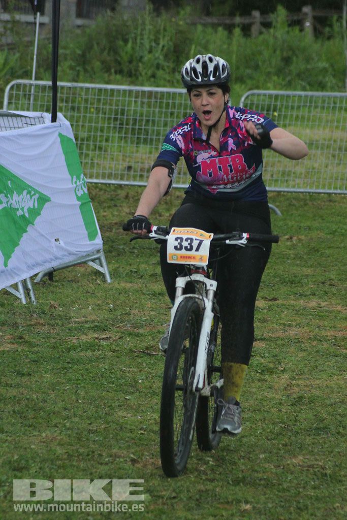 B-Pro MTB de la Mujer 2016, llegada