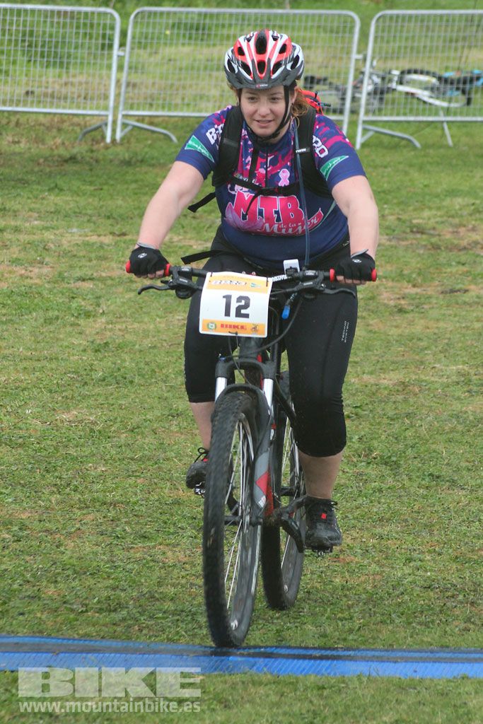 B-Pro MTB de la Mujer 2016, llegada