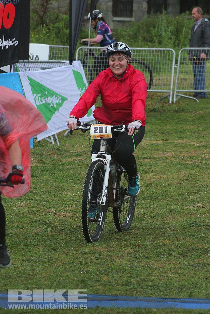 B-Pro MTB de la Mujer 2016, llegada