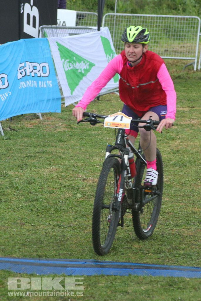 B-Pro MTB de la Mujer 2016, llegada