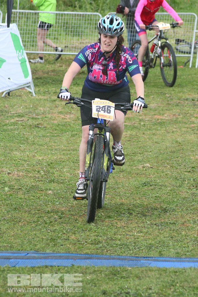 B-Pro MTB de la Mujer 2016, llegada