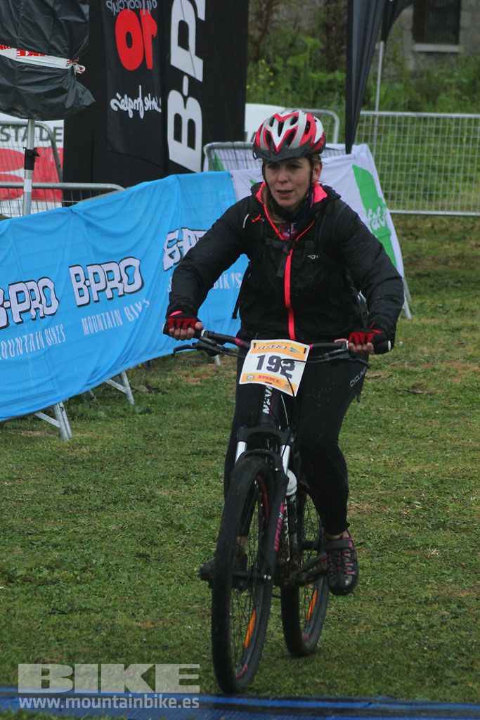 B-Pro MTB de la Mujer 2016, llegada