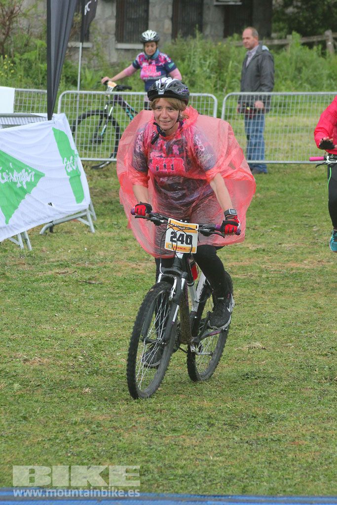 B-Pro MTB de la Mujer 2016, llegada