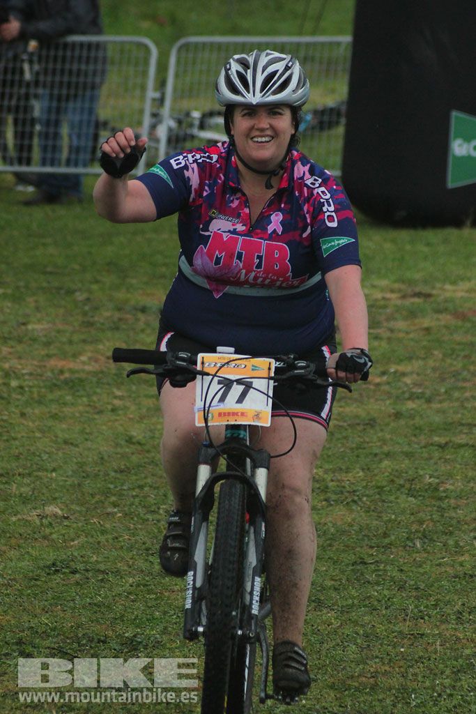 B-Pro MTB de la Mujer 2016, llegada
