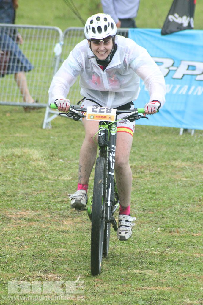 B-Pro MTB de la Mujer 2016, llegada