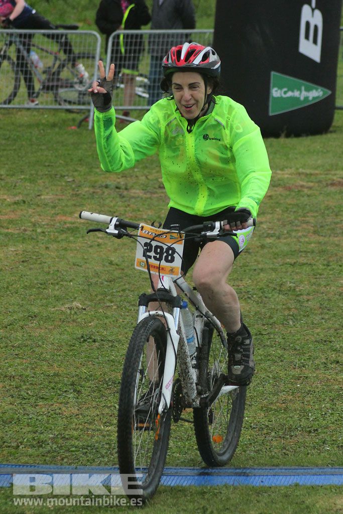 B-Pro MTB de la Mujer 2016, llegada