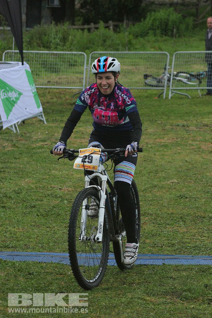 B-Pro MTB de la Mujer 2016, llegada
