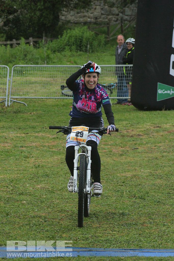 B-Pro MTB de la Mujer 2016, llegada