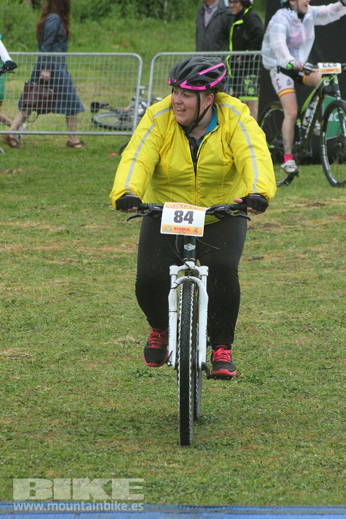 B-Pro MTB de la Mujer 2016, llegada