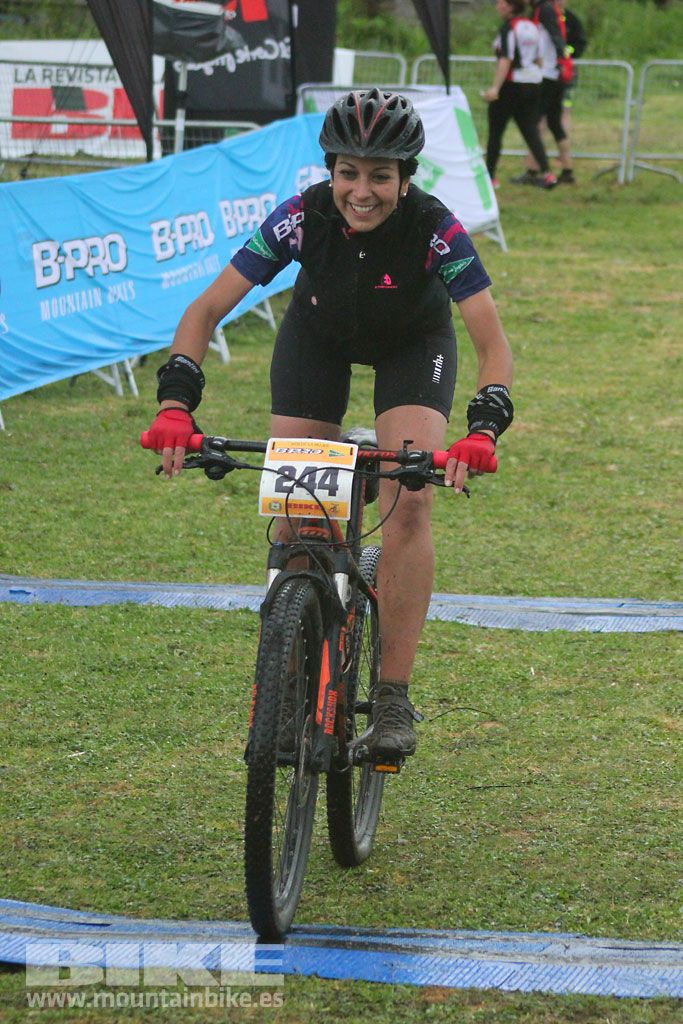 B-Pro MTB de la Mujer 2016, llegada