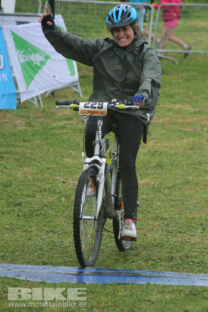 B-Pro MTB de la Mujer 2016, llegada