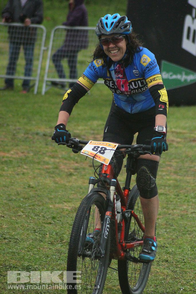 B-Pro MTB de la Mujer 2016, llegada