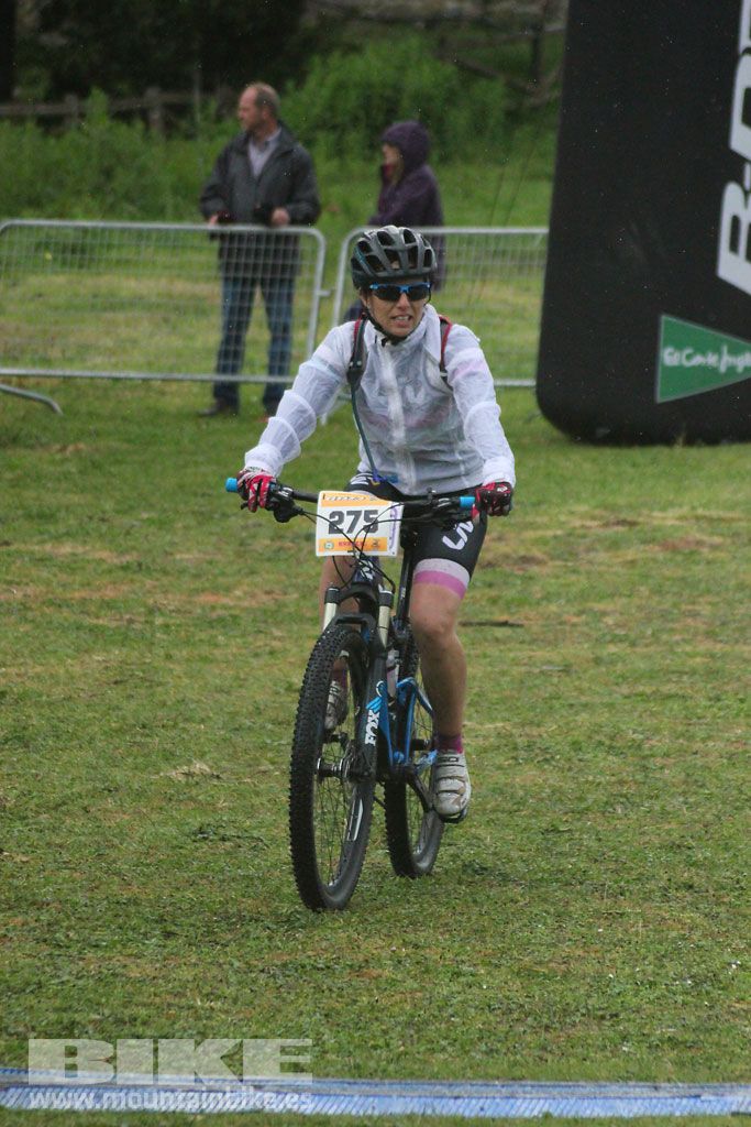B-Pro MTB de la Mujer 2016, llegada