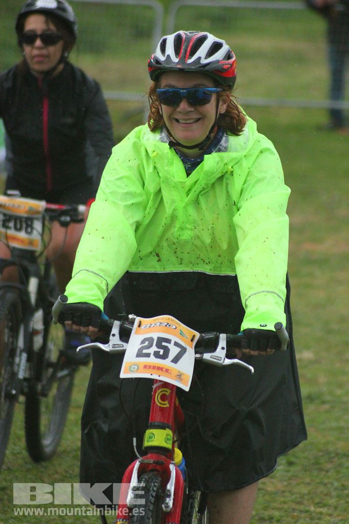 B-Pro MTB de la Mujer 2016, llegada