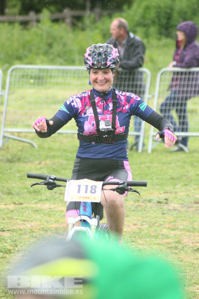 B-Pro MTB de la Mujer 2016, llegada