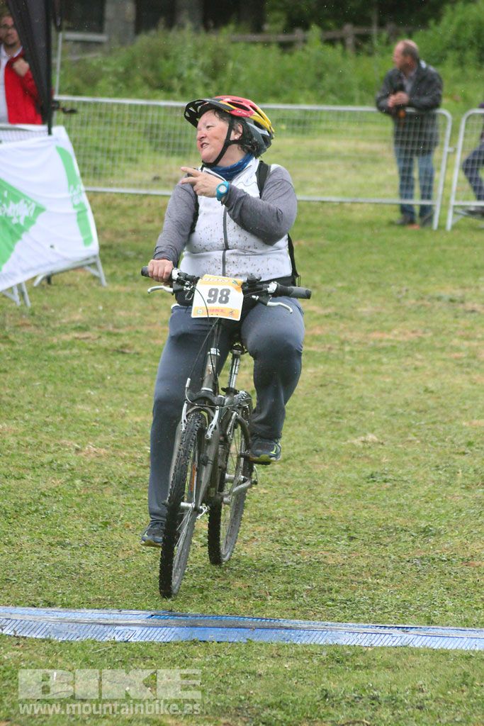 B-Pro MTB de la Mujer 2016, llegada
