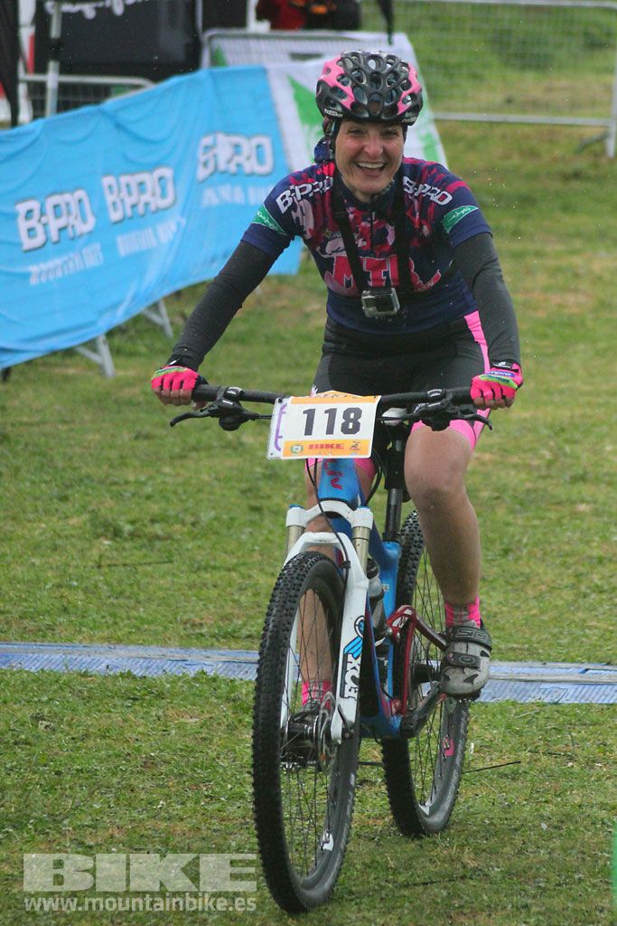 B-Pro MTB de la Mujer 2016, llegada
