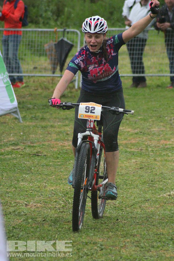 B-Pro MTB de la Mujer 2016, llegada