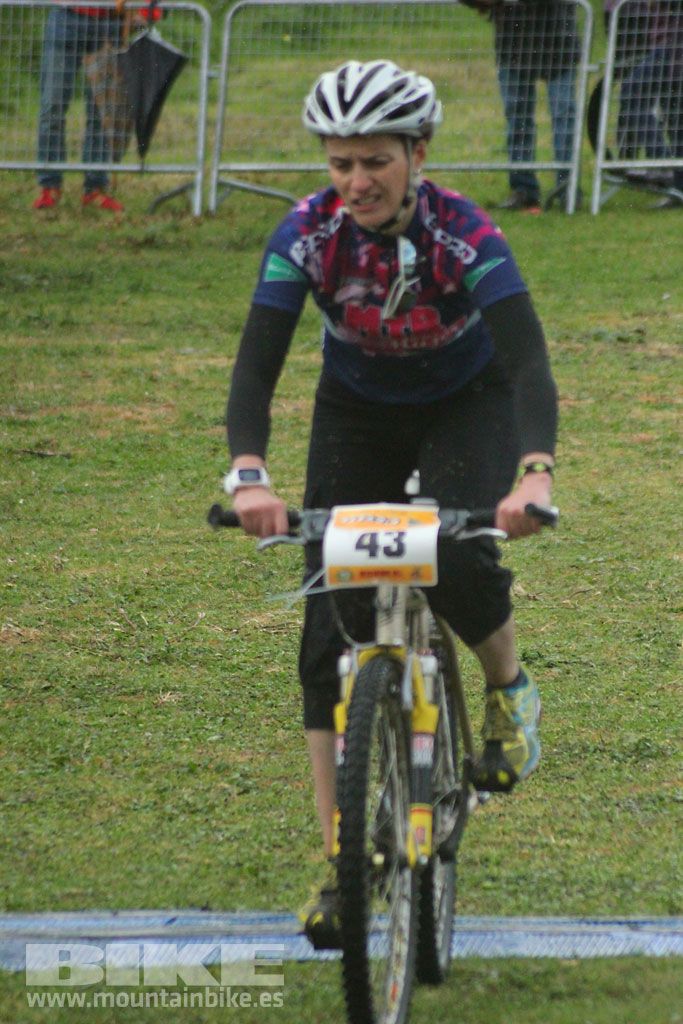 B-Pro MTB de la Mujer 2016, llegada