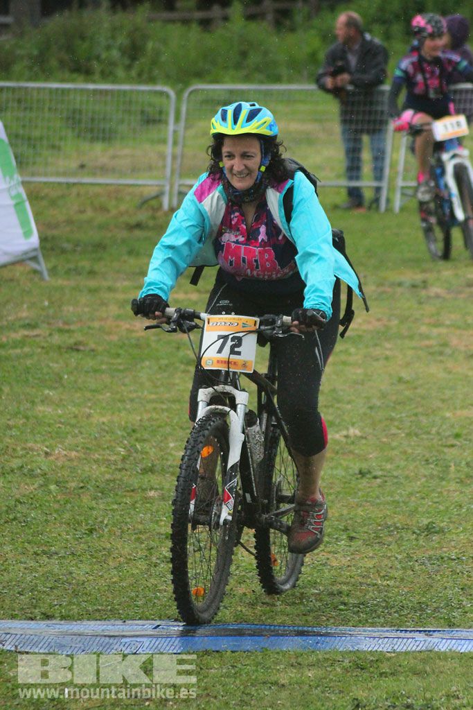 B-Pro MTB de la Mujer 2016, llegada