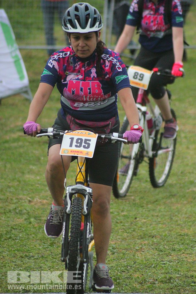 B-Pro MTB de la Mujer 2016, llegada
