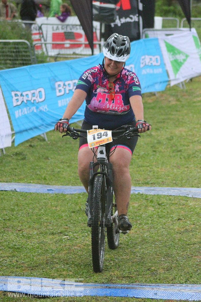 B-Pro MTB de la Mujer 2016, llegada