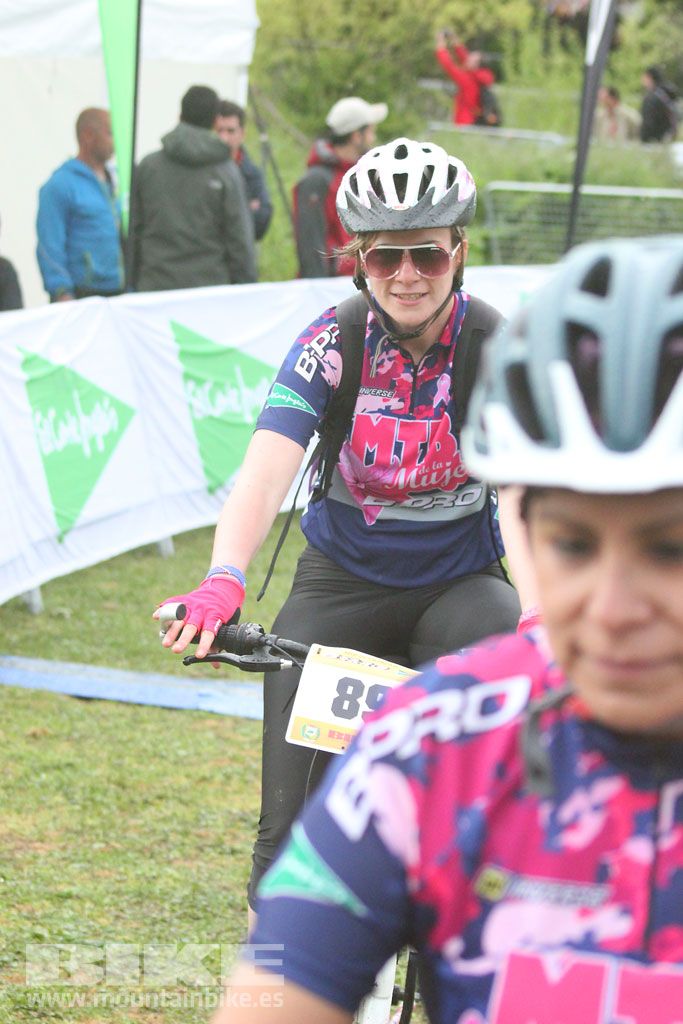 B-Pro MTB de la Mujer 2016, llegada