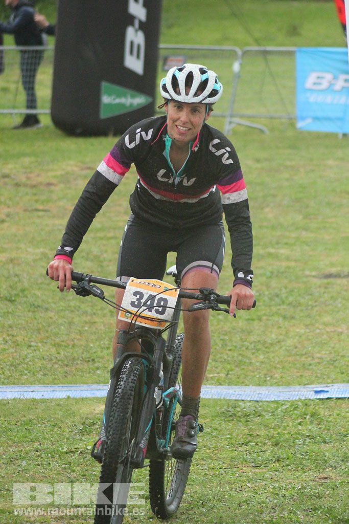 B-Pro MTB de la Mujer 2016, llegada