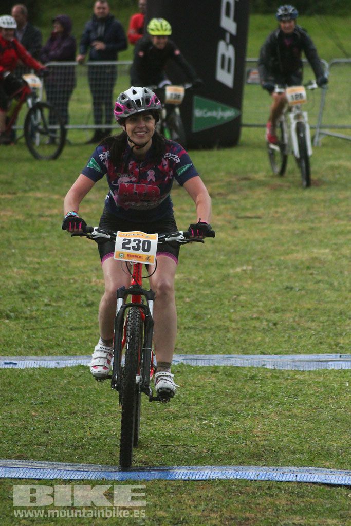 B-Pro MTB de la Mujer 2016, llegada