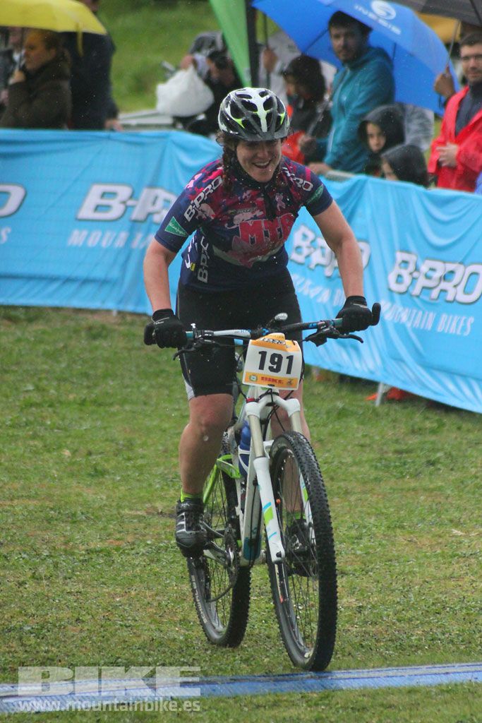 B-Pro MTB de la Mujer 2016, llegada