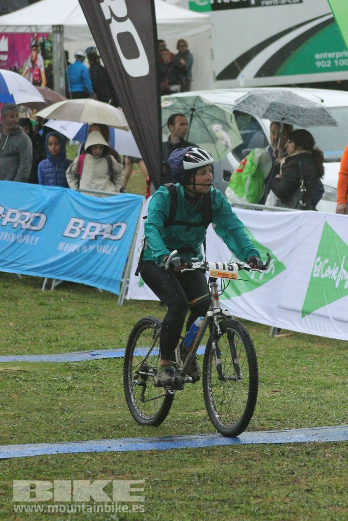 B-Pro MTB de la Mujer 2016, llegada