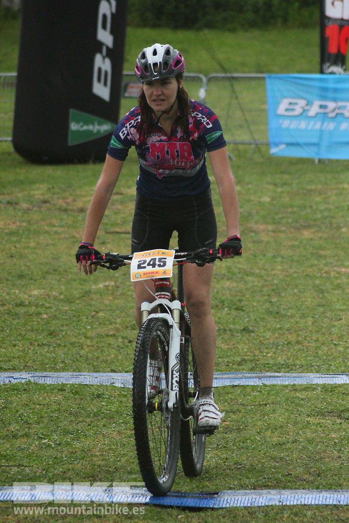 B-Pro MTB de la Mujer 2016, llegada