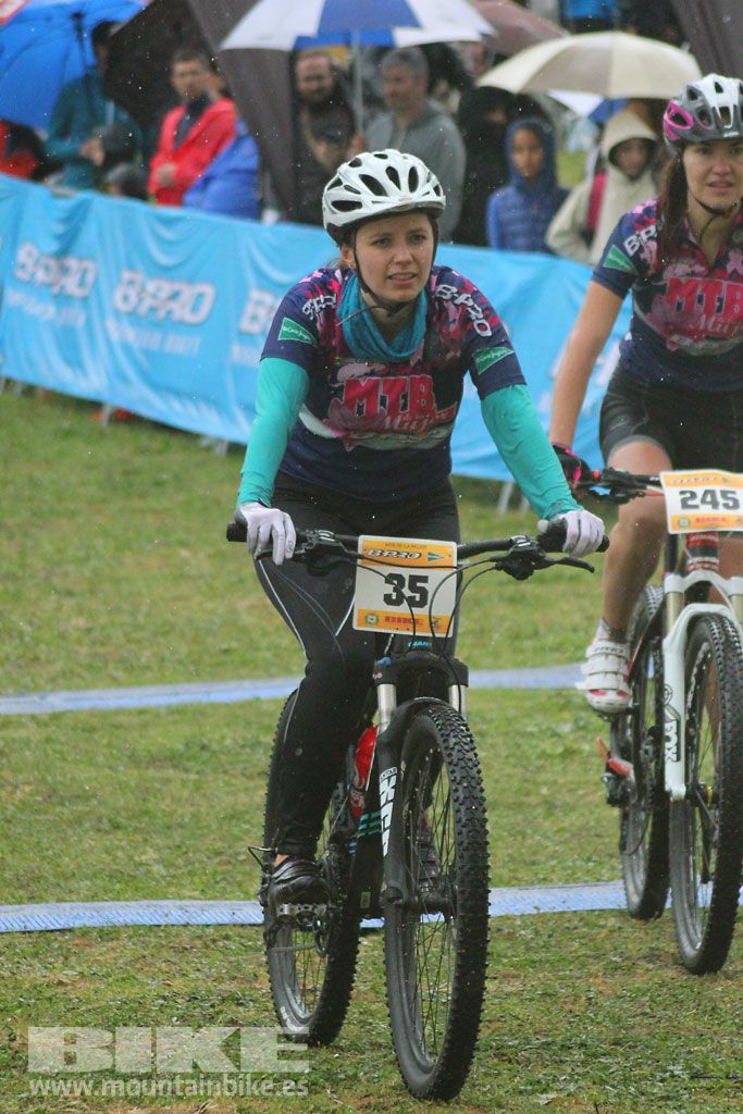 B-Pro MTB de la Mujer 2016, llegada