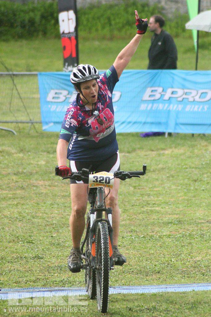 B-Pro MTB de la Mujer 2016, llegada