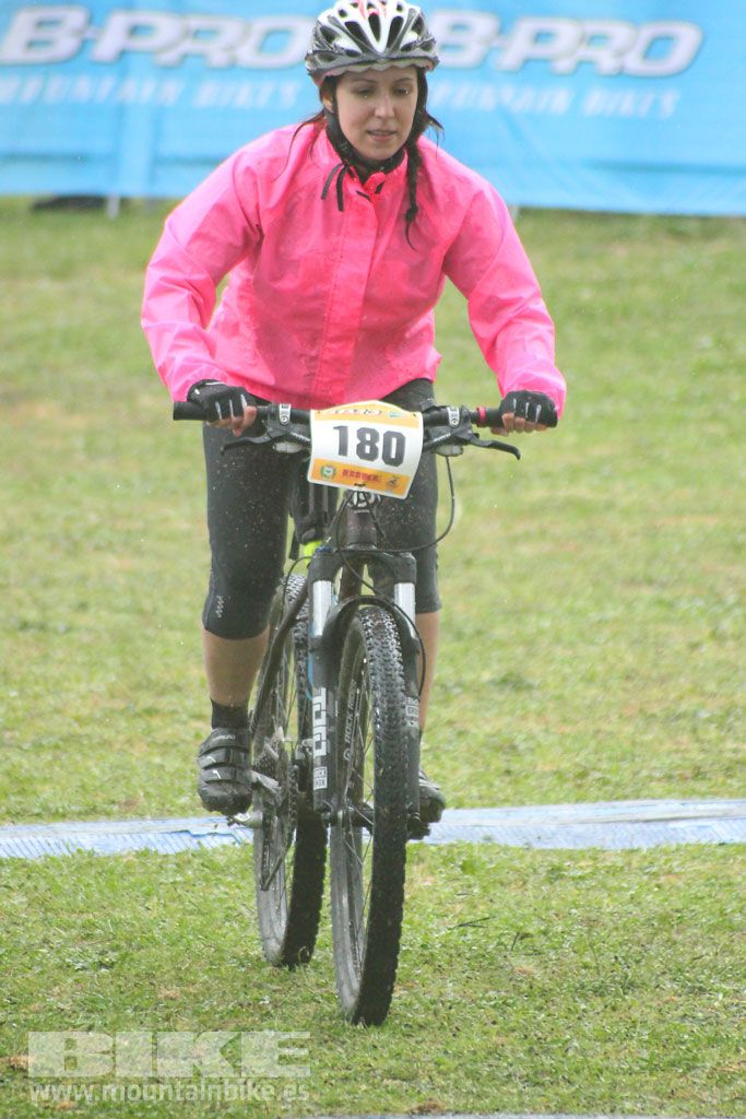 B-Pro MTB de la Mujer 2016, llegada