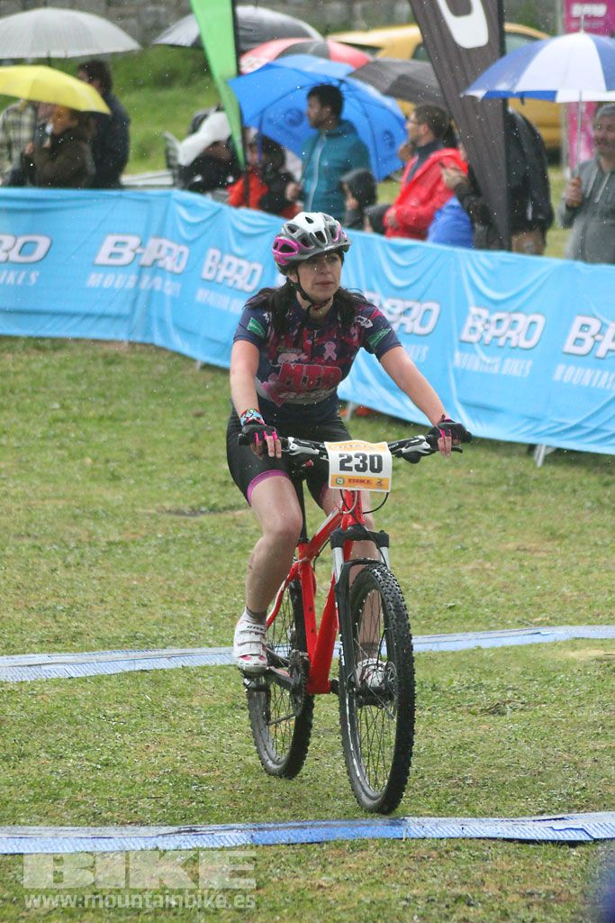 B-Pro MTB de la Mujer 2016, llegada