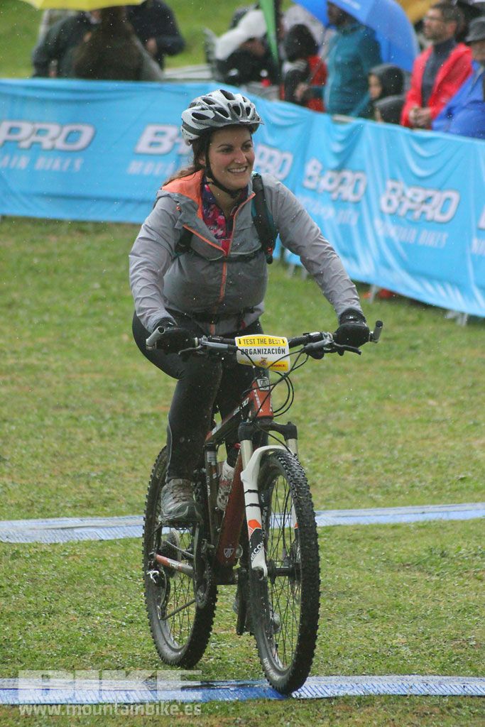 B-Pro MTB de la Mujer 2016, llegada