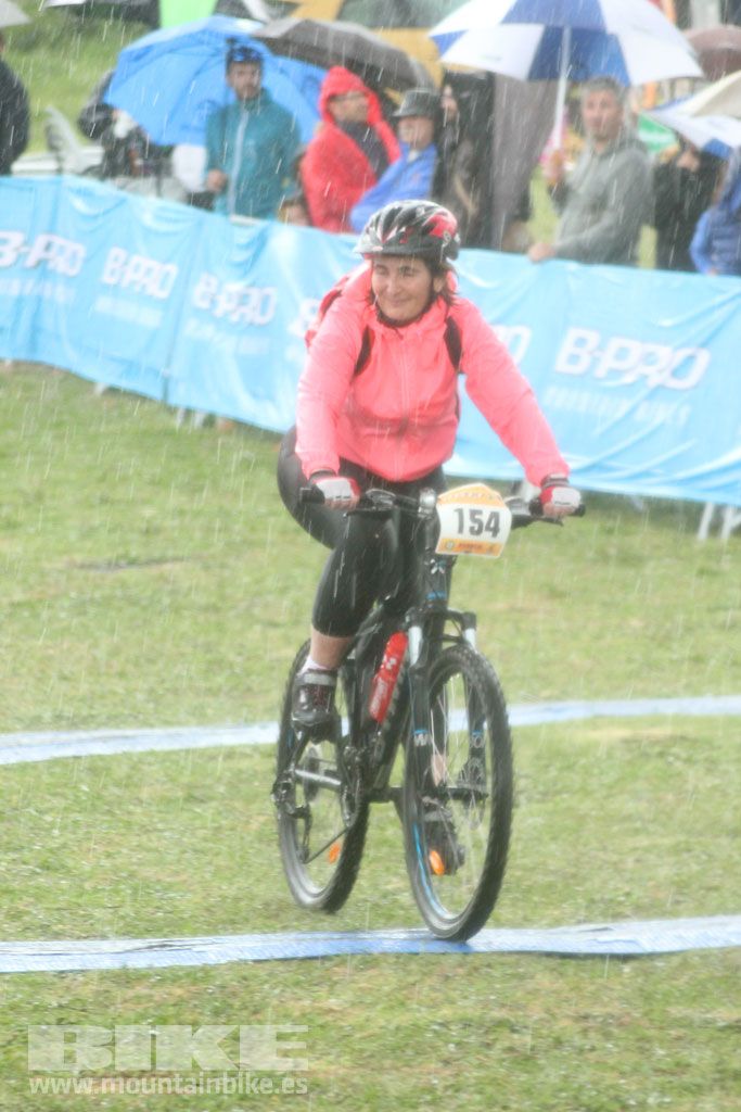 B-Pro MTB de la Mujer 2016, llegada