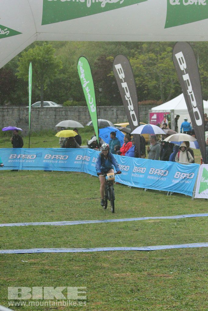 B-Pro MTB de la Mujer 2016, llegada