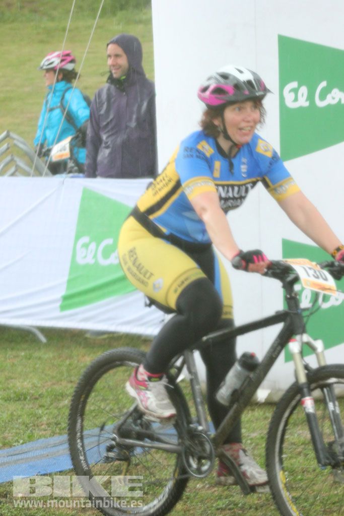 B-Pro MTB de la Mujer 2016, llegada