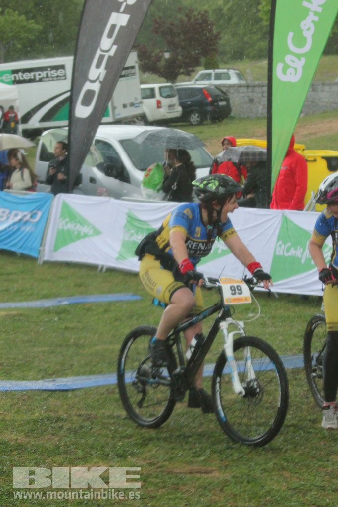 B-Pro MTB de la Mujer 2016, llegada